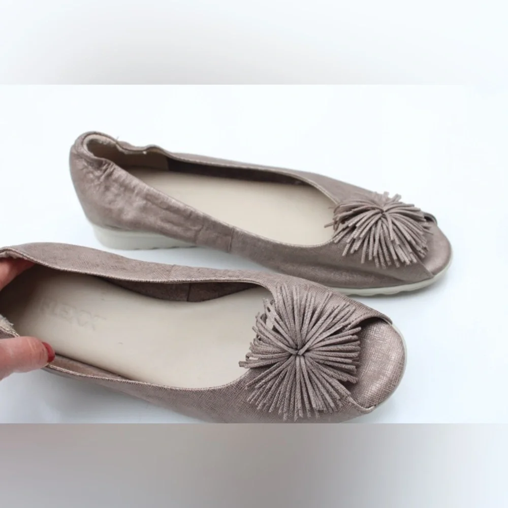 The Flexx peep toe low wedges